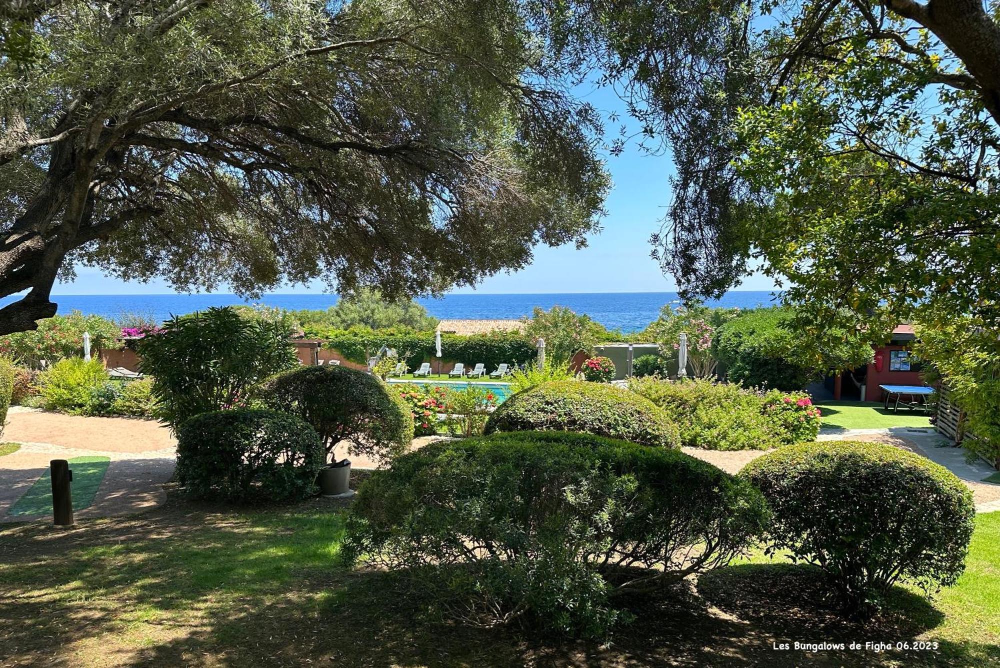 Les Bungalows De Figha Tarcu Exteriör bild